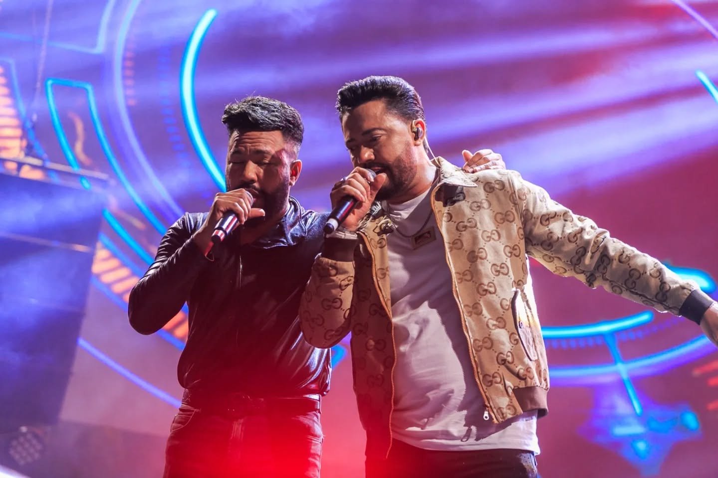 SEXTOU COM TUDO NA FENEVA: Noite de Hoje Tem Show com João Lucas e Marcelo e a Energia Contagiante da Banda Eletra