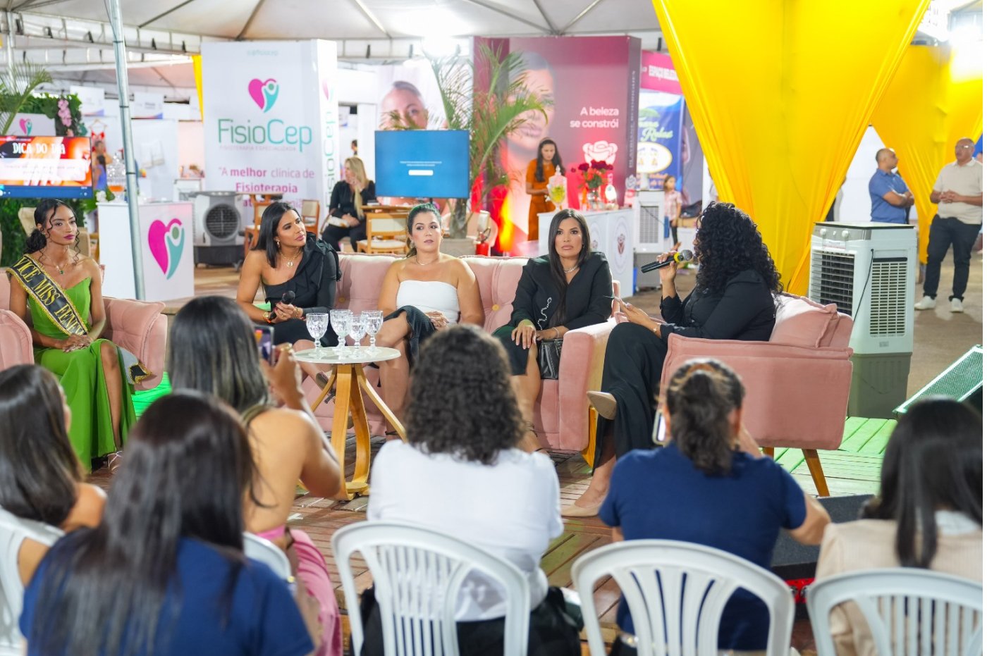 FENEVA 2025: Talk Show ‘Beauty & Leadership’ Reúne CEOs e Inspira Empreendedoras na Ilha da Beleza